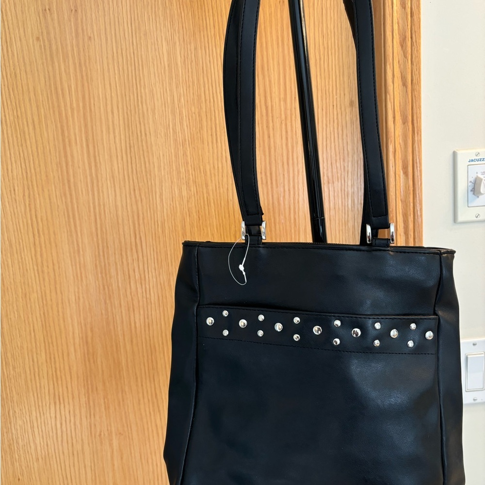 NEW BLACK HAND BAG - NEW